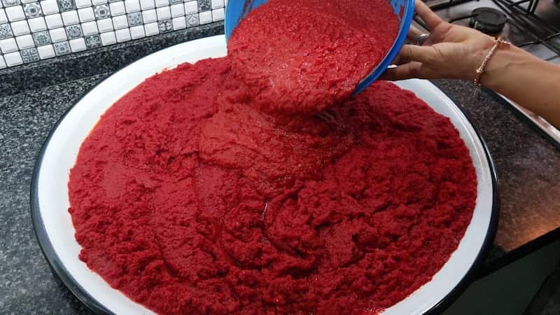 تصویر 1 از رب گوجه فرنگی یک و یک با کیفیت عالی و طعم مناسب غذاهای ایرانی